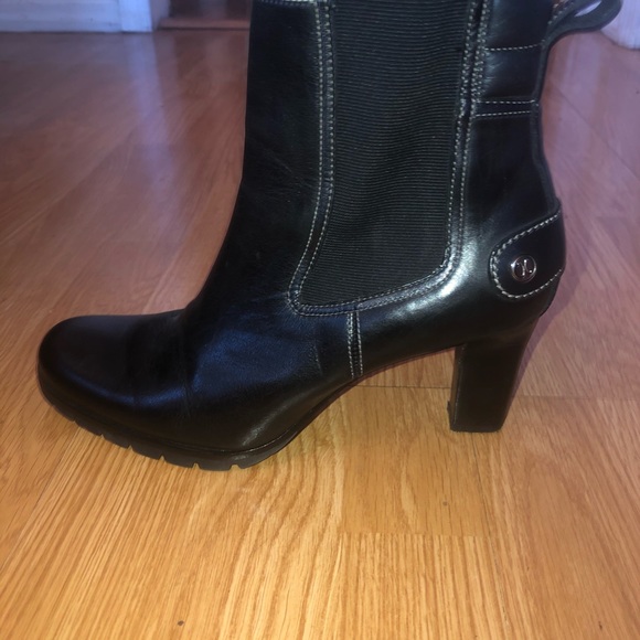 COLE HAAN 7 B Black Ankle Boots Heels Goring Tred - Picture 2 of 10
